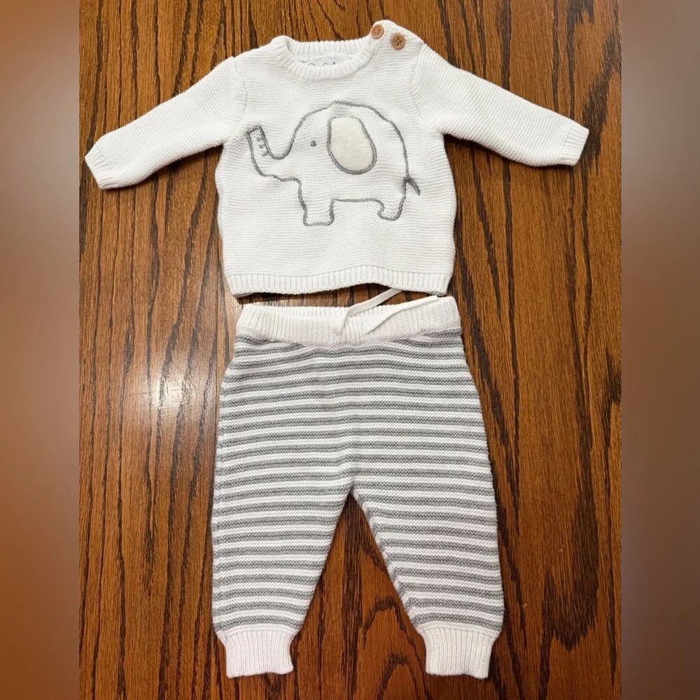 Rene Rofe Baby 0-3 Month White Gray Elephant 2 Pc Sweater and Striped Pants Set